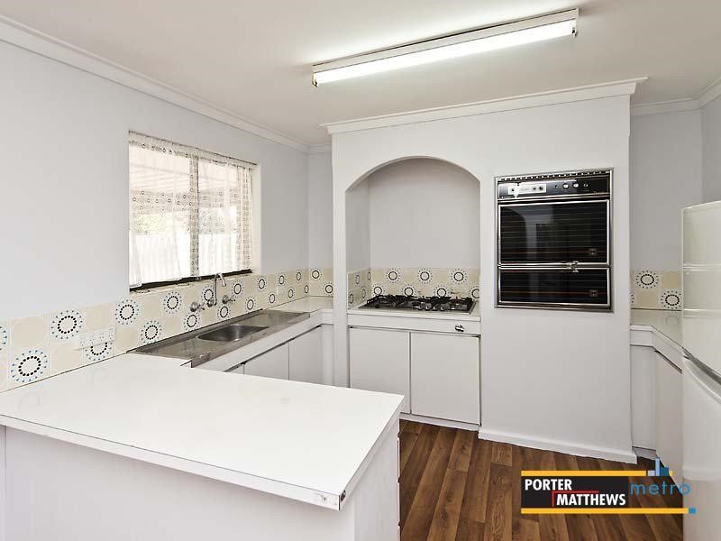 Property for sale in Forrestfield, 11 Lyonia Court, Raveen Liyanage Porter Matthews Metro Real