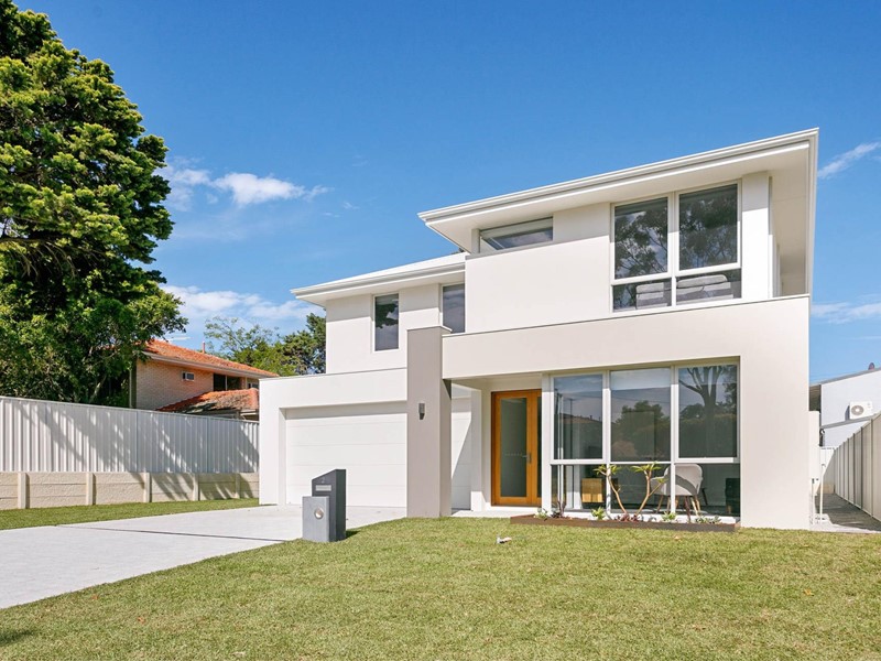 Property for sale in Karrinyup : West Coast Real Estate