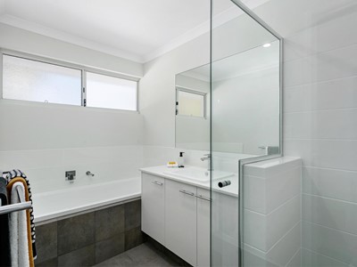 Property for sale in Karrinyup : West Coast Real Estate