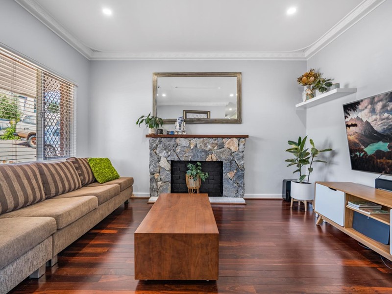 Property for sale in Scarborough : West Coast Real Estate