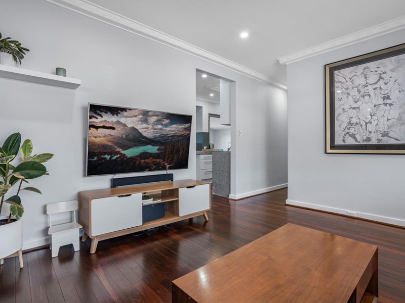 Property for sale in Scarborough : West Coast Real Estate