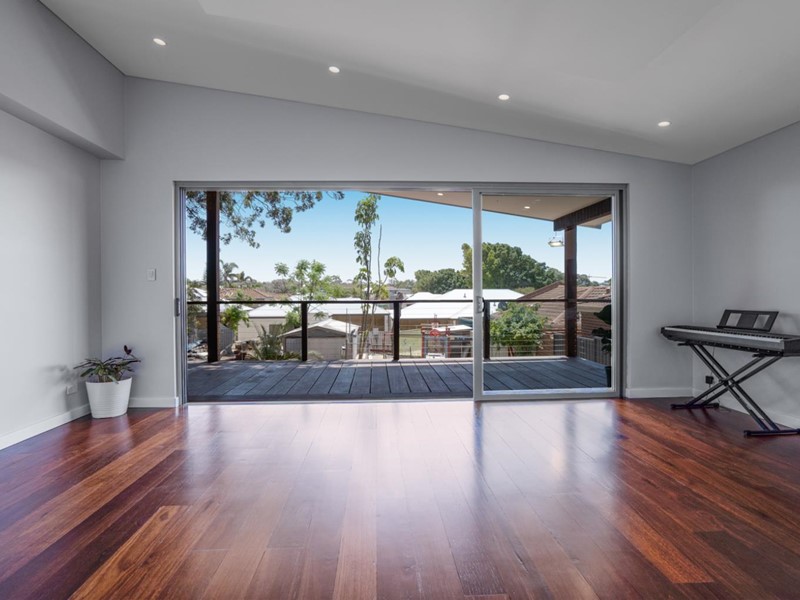Property for sale in Scarborough : West Coast Real Estate
