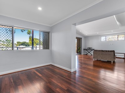 Property for sale in Scarborough : West Coast Real Estate