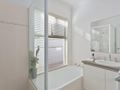 Property for rent in Innaloo : West Coast Real Estate