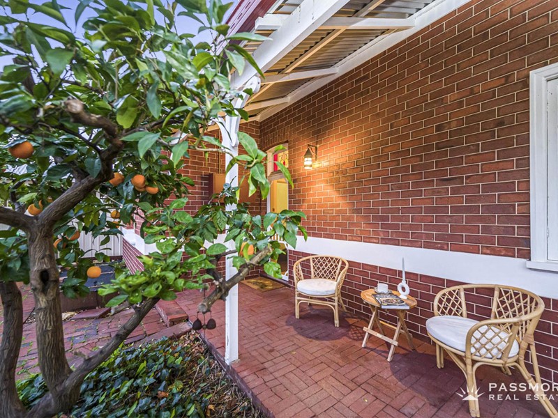 Property for sale in Victoria Park : Passmore Real Estate