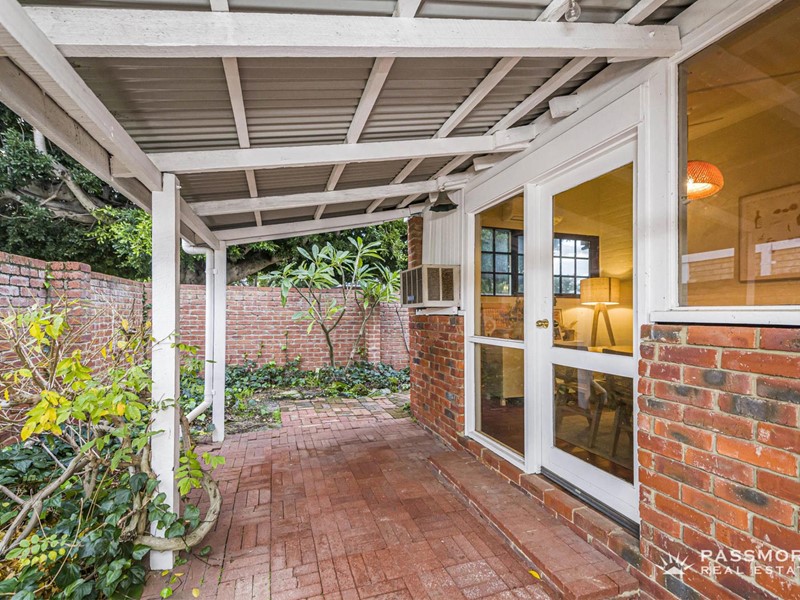 Property for sale in Victoria Park : Passmore Real Estate