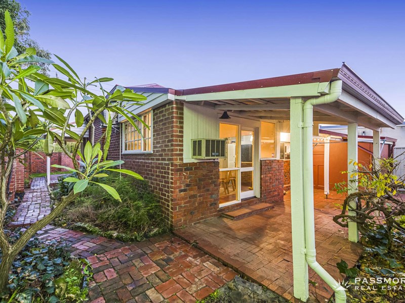 Property for sale in Victoria Park : Passmore Real Estate