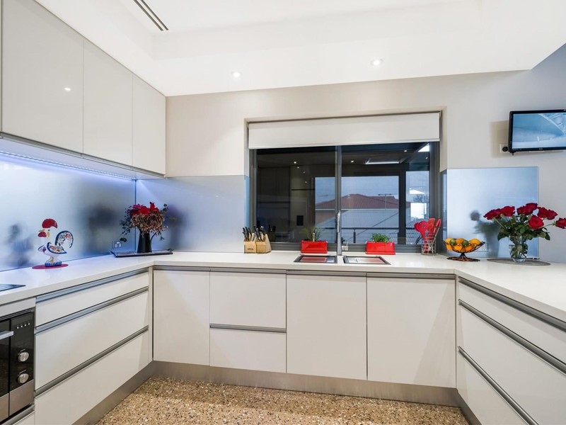 Property for sale in Yokine : Dempsey Real Estate