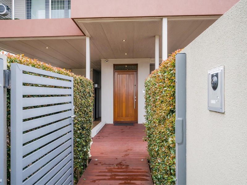 Property for sale in Yokine : Dempsey Real Estate