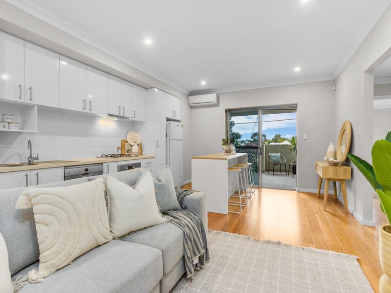Property for sale in Innaloo : West Coast Real Estate