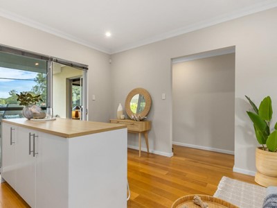 Property for sale in Innaloo : West Coast Real Estate