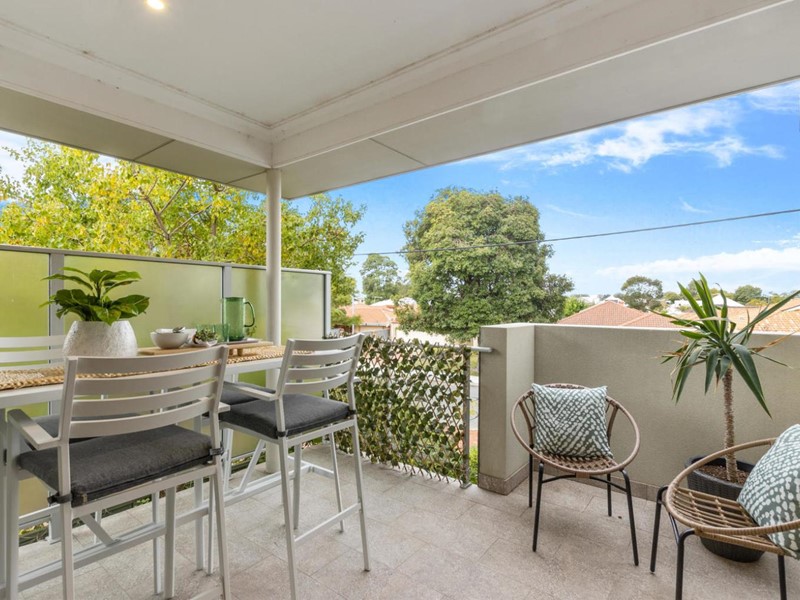 Property for sale in Innaloo : West Coast Real Estate
