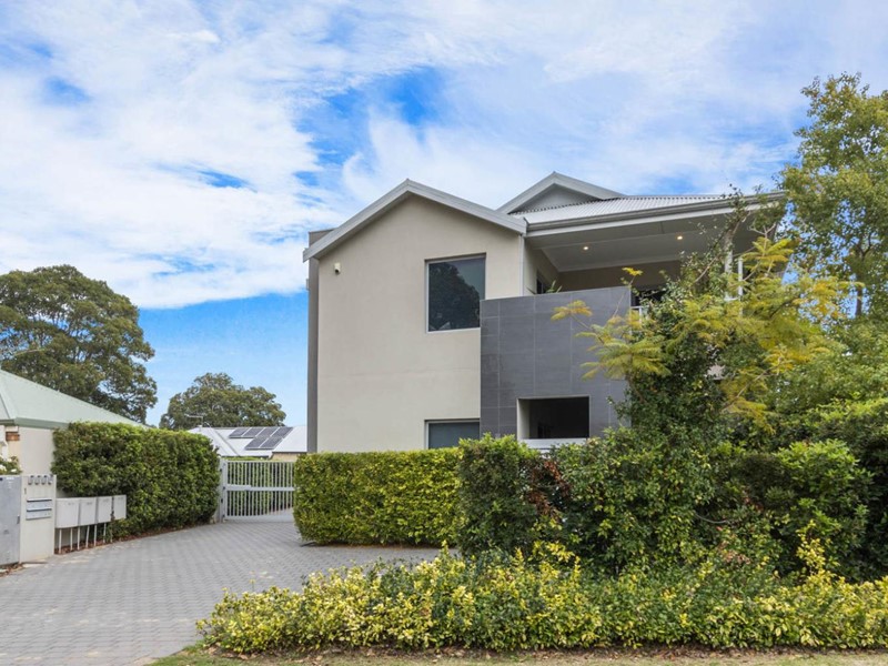 Property for sale in Innaloo : West Coast Real Estate