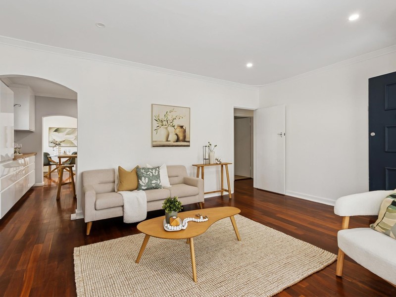 Property for sale in Morley : Passmore Real Estate