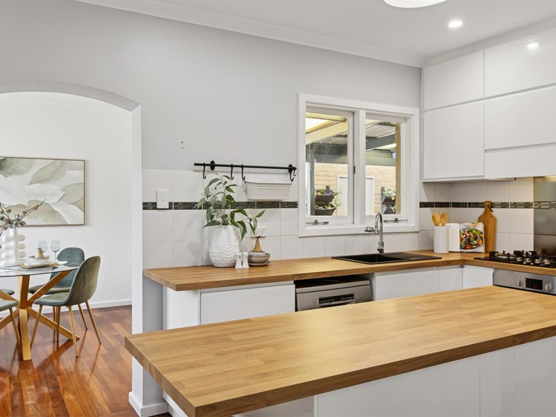 Property for sale in Morley : Passmore Real Estate