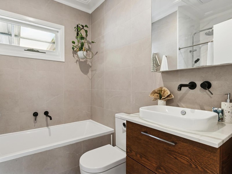 Property for sale in Morley : Passmore Real Estate