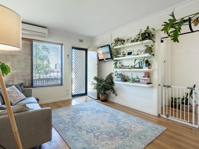 Property for sale in Scarborough : West Coast Real Estate
