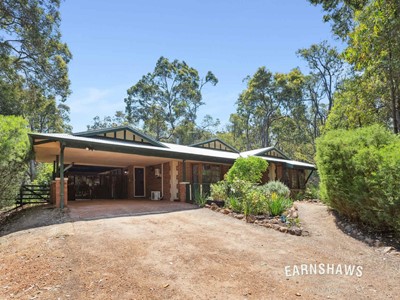 Property for sale in Sawyers Valley