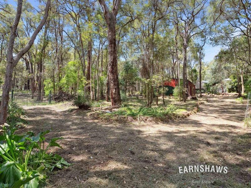 Property for sale in Sawyers Valley