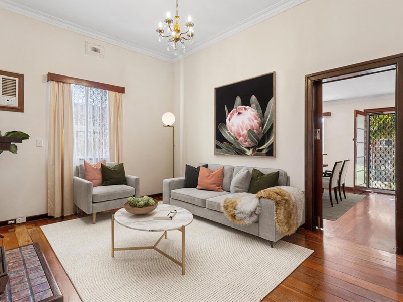 Property for sale in Inglewood : Passmore Real Estate