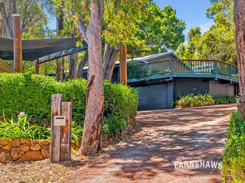 Property for sale in Parkerville