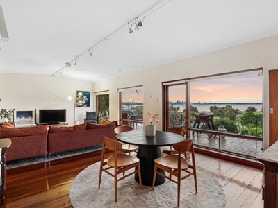 Property for sale in Attadale : Jacky Ladbrook Real Estate
