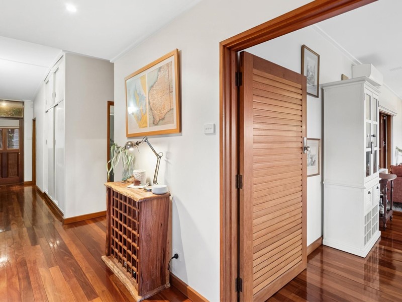 Property for sale in Attadale : Jacky Ladbrook Real Estate