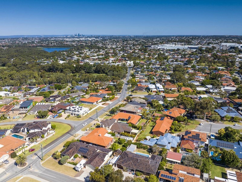 Property for sale in Karrinyup : Dempsey Real Estate