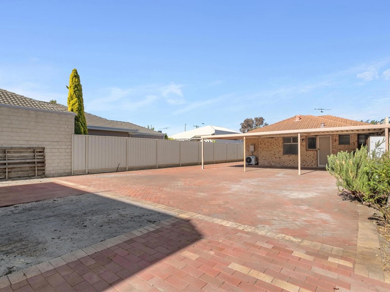 Property for sale in Morley : Passmore Real Estate