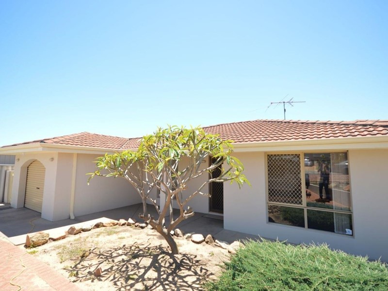 Property for rent in Lake Coogee