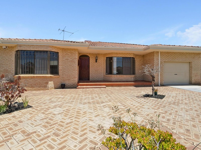 Property for sale in Midland : Passmore Real Estate