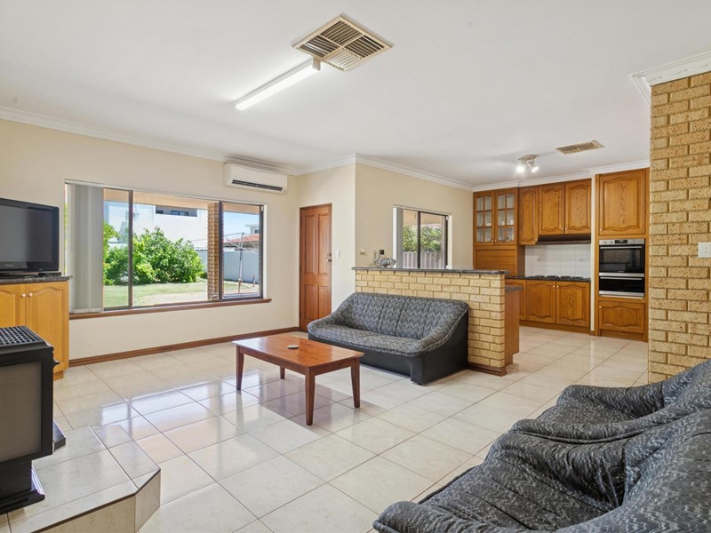 Property for sale in Midland : Passmore Real Estate