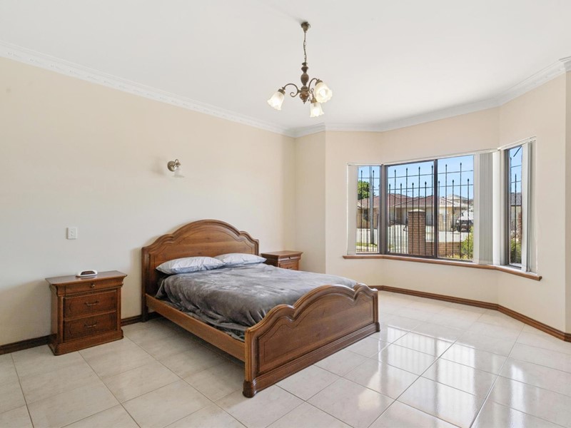 Property for sale in Midland : Passmore Real Estate