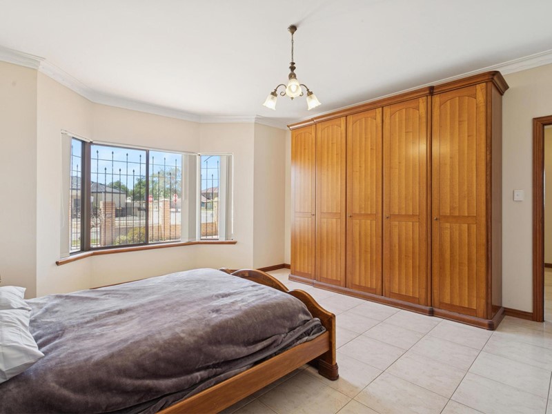 Property for sale in Midland : Passmore Real Estate