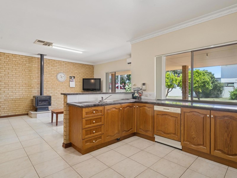 Property for sale in Midland : Passmore Real Estate