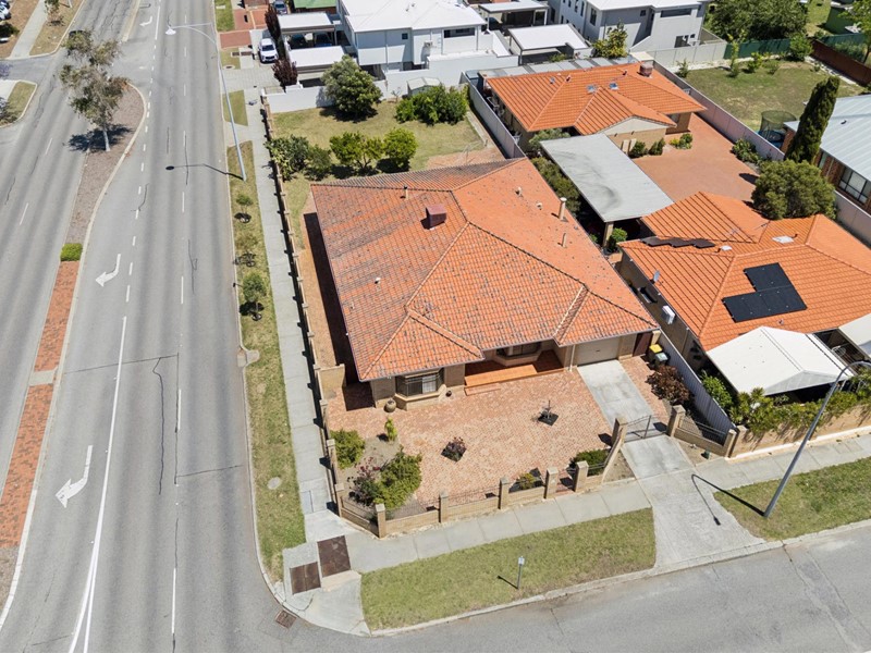 Property for sale in Midland : Passmore Real Estate