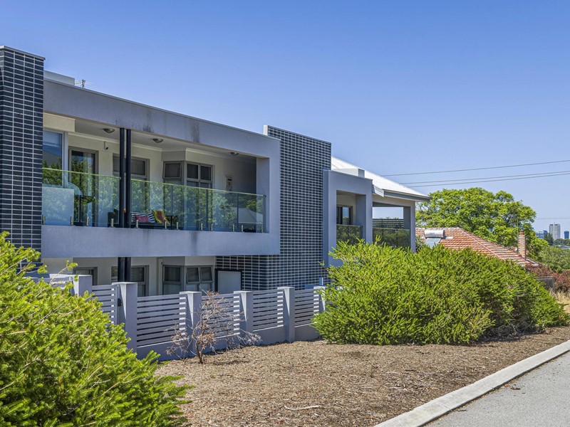 Property for sale in Tuart Hill : Passmore Real Estate