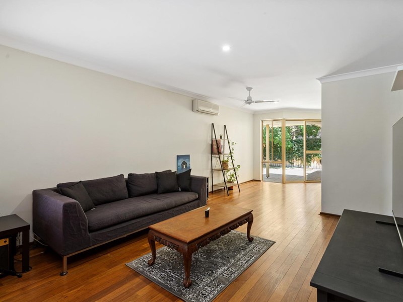 Property for sale in Scarborough : West Coast Real Estate