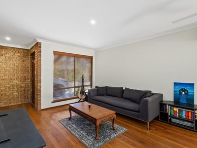 Property for sale in Scarborough : West Coast Real Estate