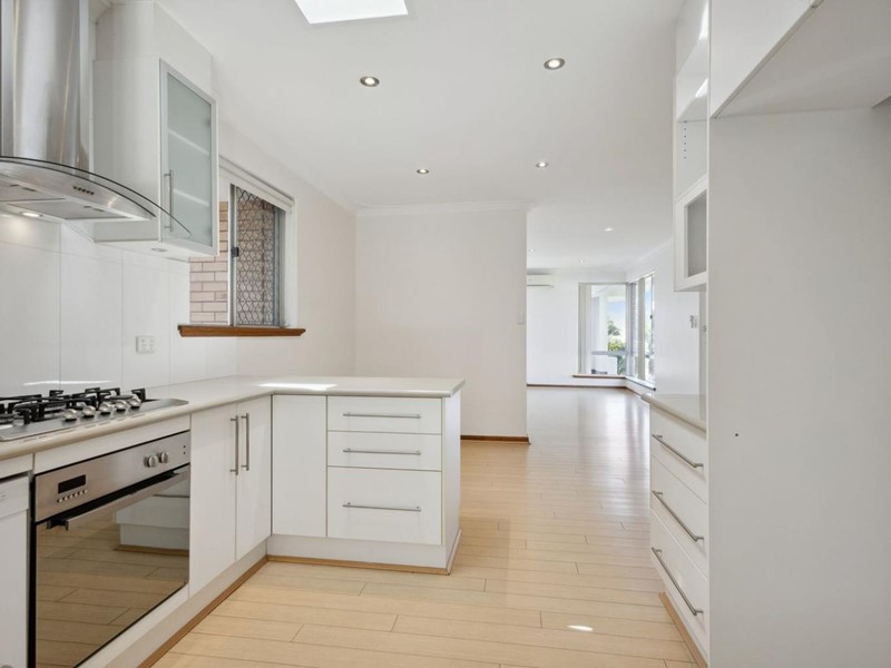 Property for sale in Innaloo : West Coast Real Estate