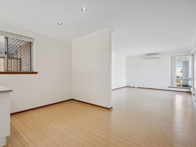 Property for sale in Innaloo : West Coast Real Estate