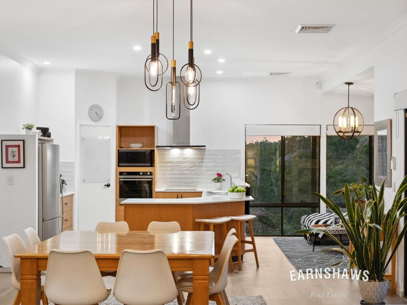 Property for sale in Swan View