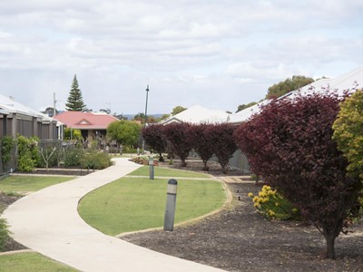 Property available now in Pinjarra : Seniors Own Real Estate