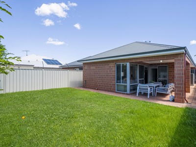 Property for sale in Morley : Dempsey Real Estate