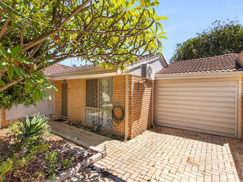 Property for sale in Doubleview : West Coast Real Estate