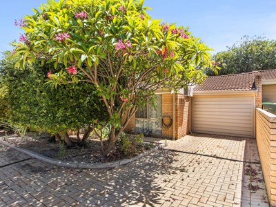Property for sale in Doubleview : West Coast Real Estate