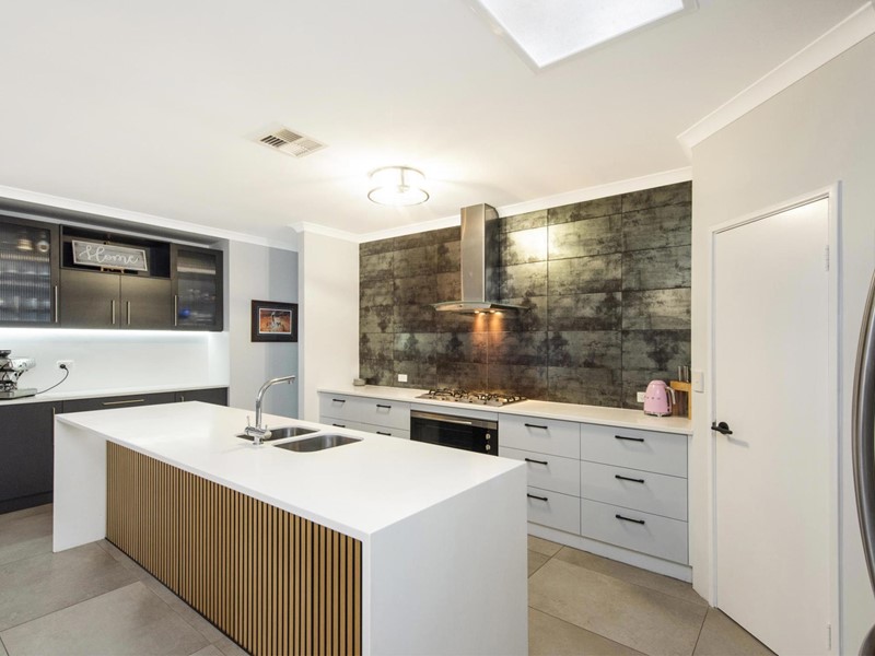 Property for sale in The Vines : Passmore Real Estate
