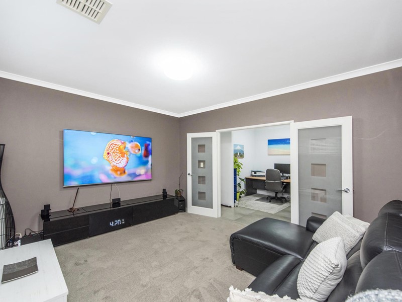 Property for sale in The Vines : Passmore Real Estate