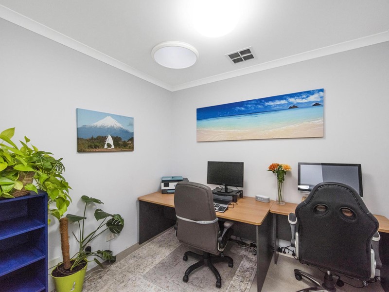 Property for sale in The Vines : Passmore Real Estate