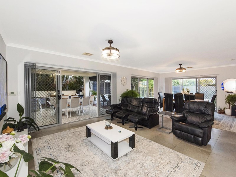 Property for sale in The Vines : Passmore Real Estate